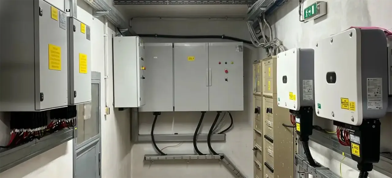 Hibrid aszimmetrikus inverter